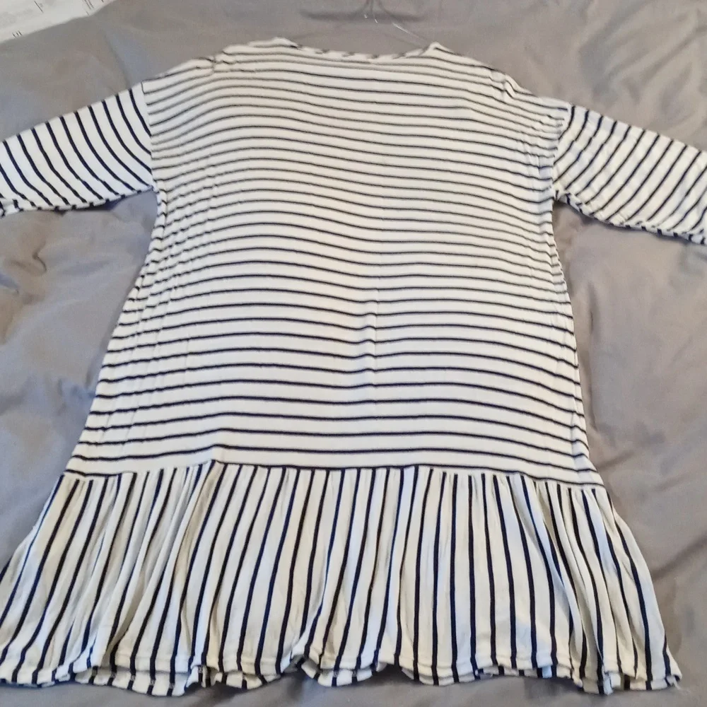 Dress - Picture 3 of 5